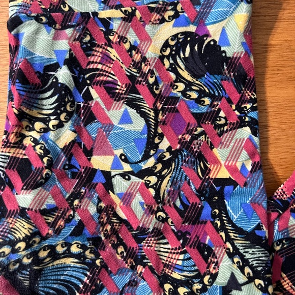 Multi-color leggings - Picture 2 of 3